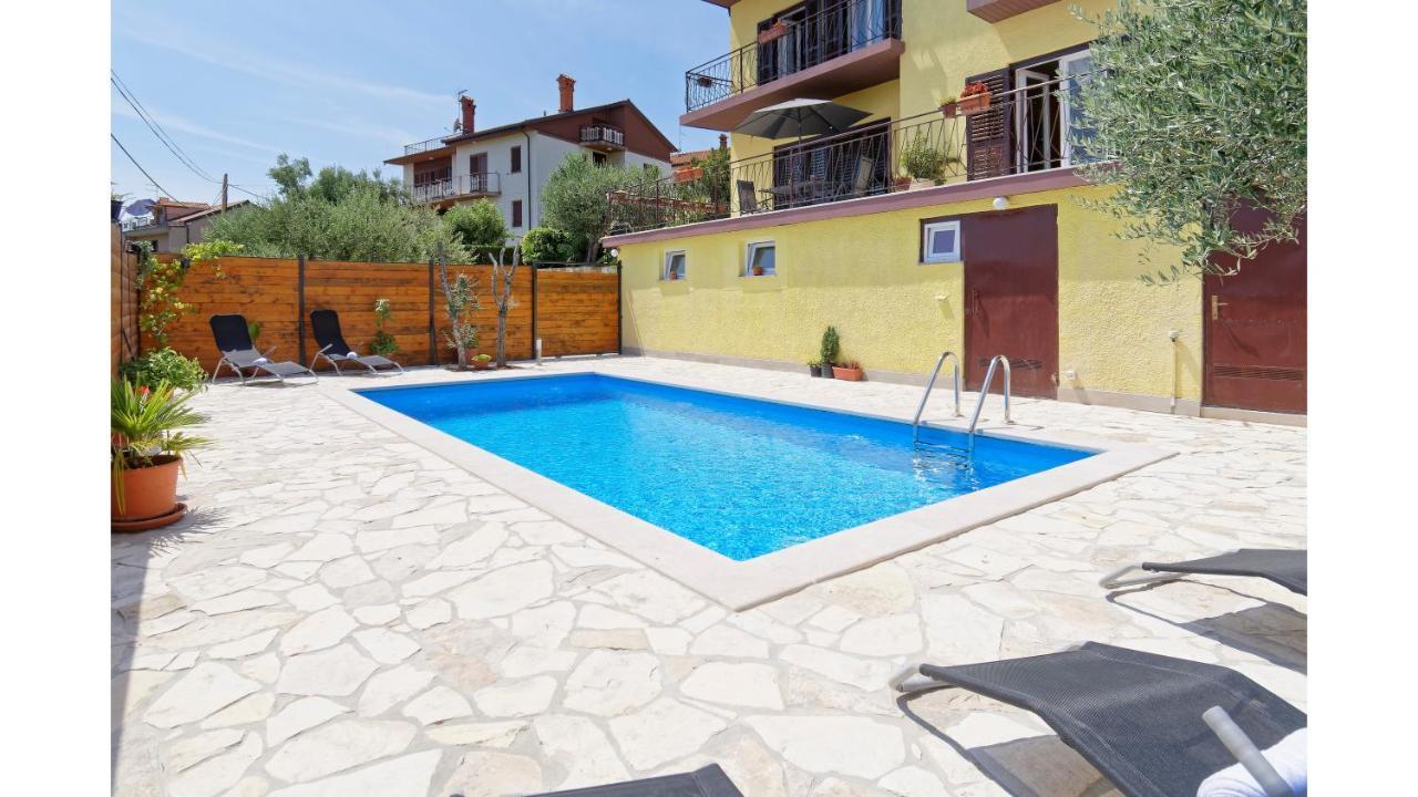 Holiday Home Vlady By Rent Istria Buje Exterior photo