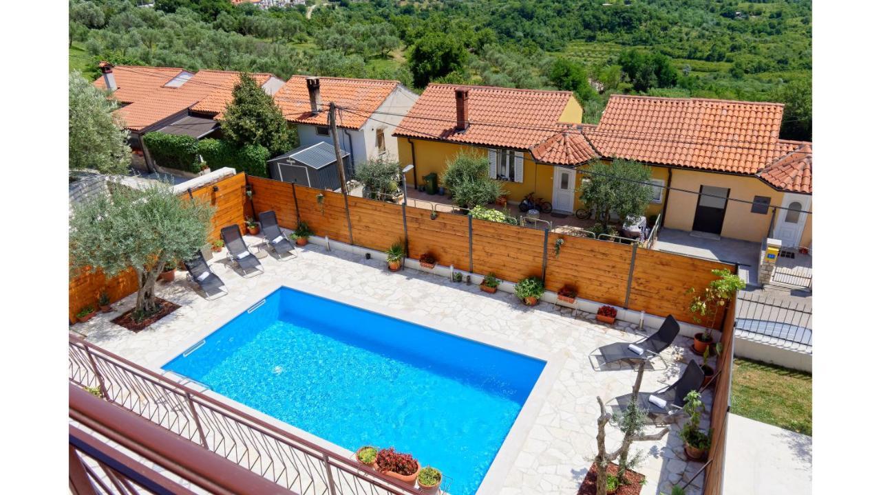 Holiday Home Vlady By Rent Istria Buje Exterior photo