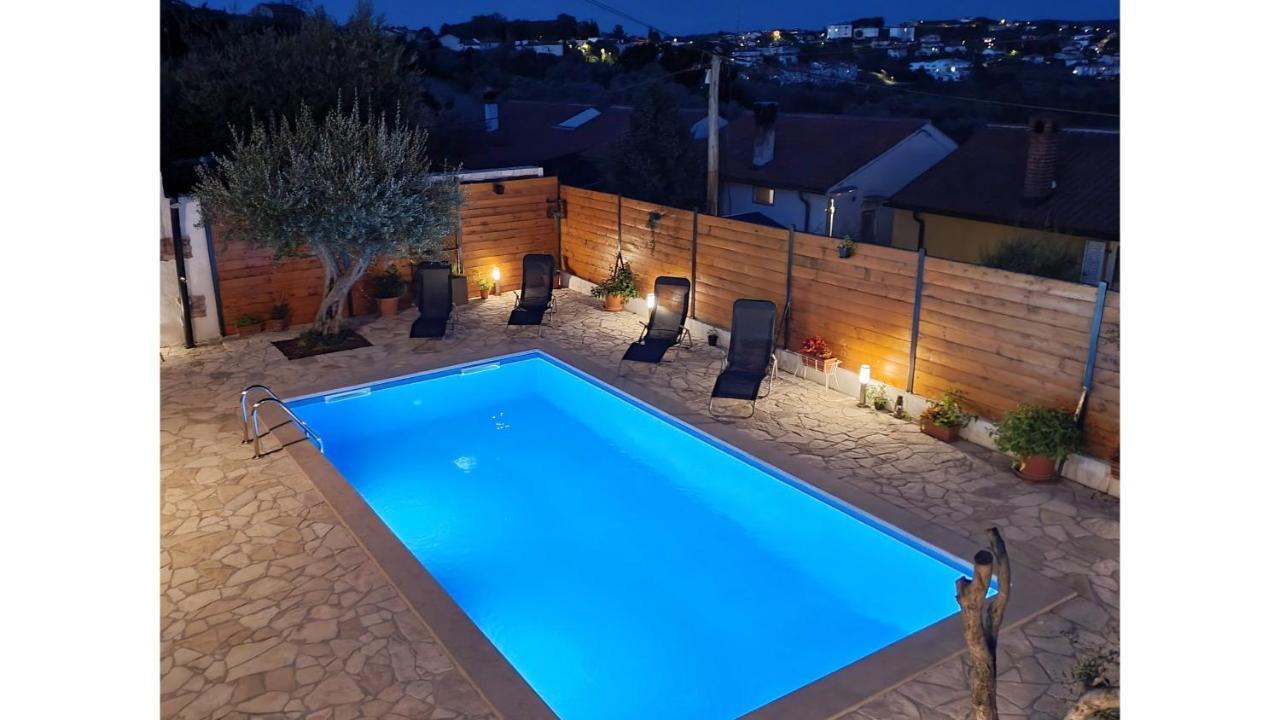 Holiday Home Vlady By Rent Istria Buje Exterior photo