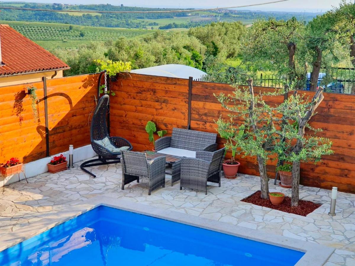 Holiday Home Vlady By Rent Istria Buje Exterior photo